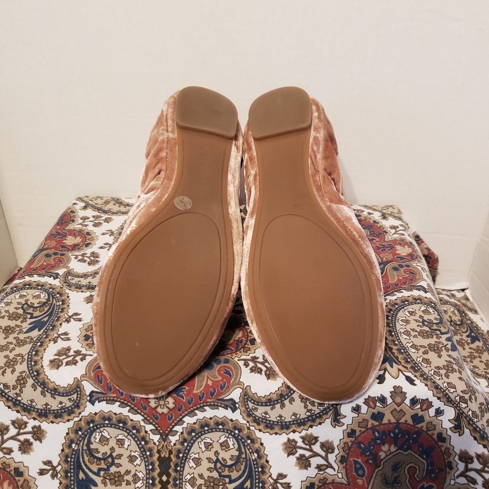 Lucky Brand LK-Emmie Women’s Velour Pink Flat Shoes Size 8.M - Picture 8 of 9